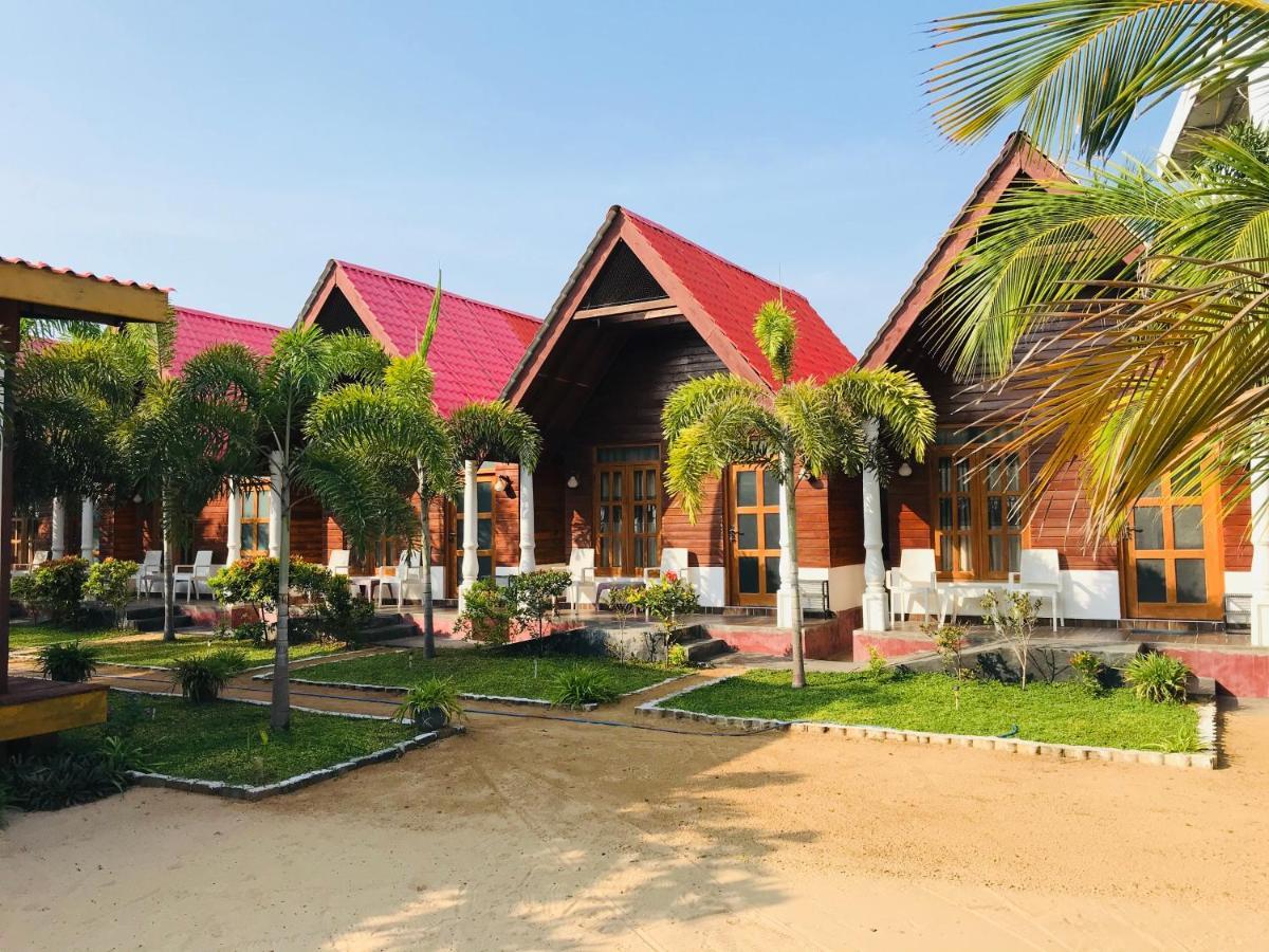 Elegant Green Beach Resort Тринкомали Экстерьер фото
