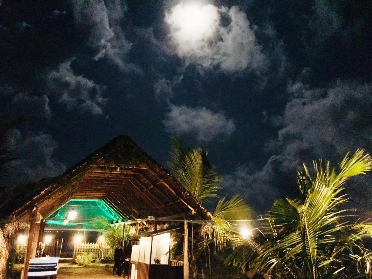 Elegant Green Beach Resort Тринкомали Экстерьер фото