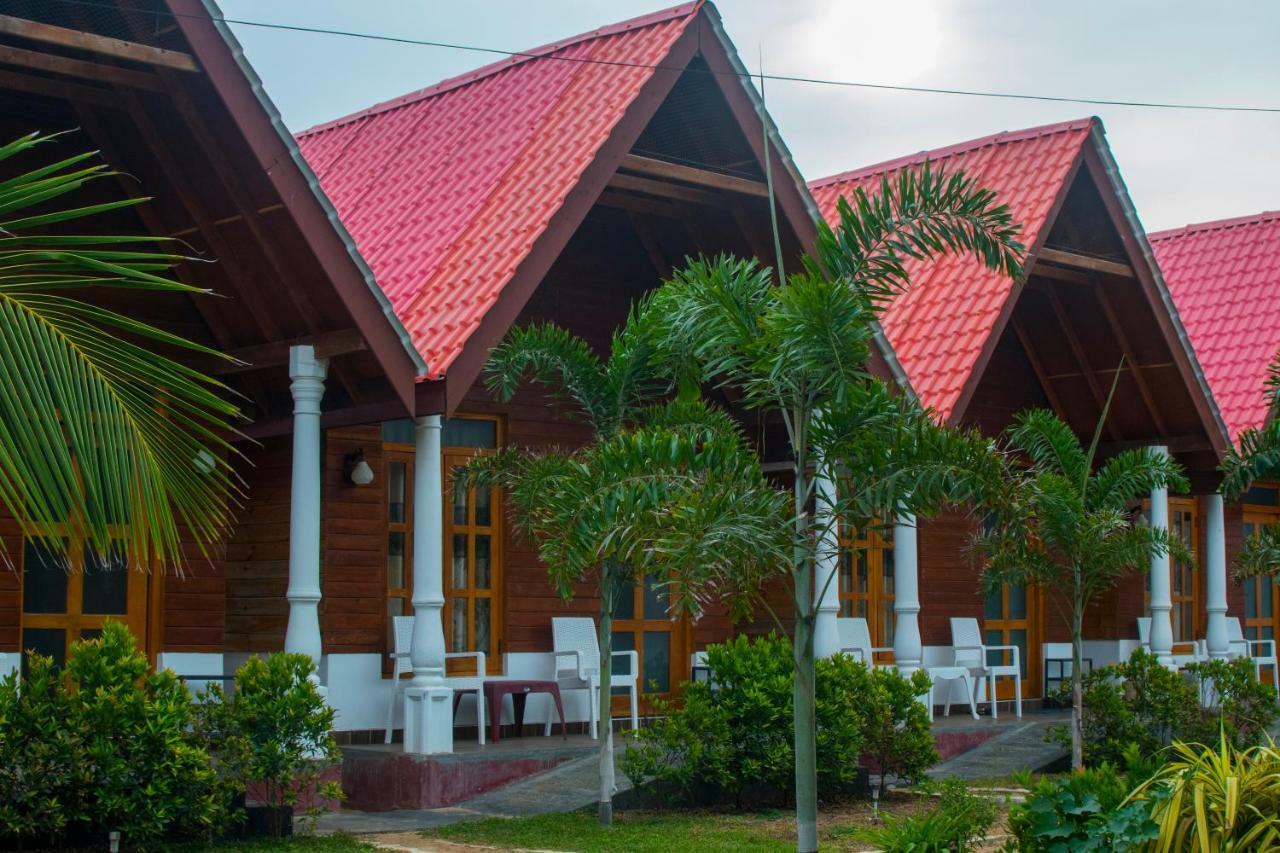 Elegant Green Beach Resort Тринкомали Экстерьер фото